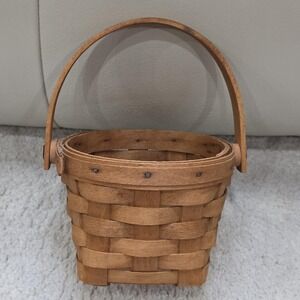 Vintage 1994 Longaberger Handwoven Round Basket with Handle‎ Dresden Ohio USA